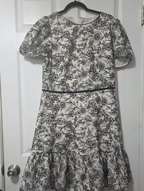 Gal Meets Glam Black and White Floral Puff-Sleeve Dress with Ruffle Hem
